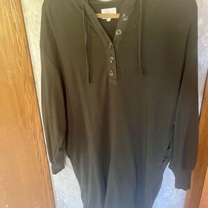 Lou and Grey Signature Soft hooded sweatshirt tunic